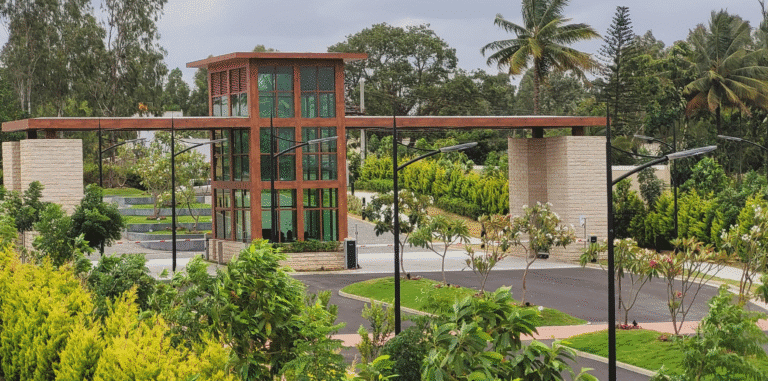 Beverly Woods Villas — photo 3