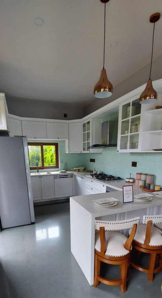 Beverly Woods Villas — photo 5