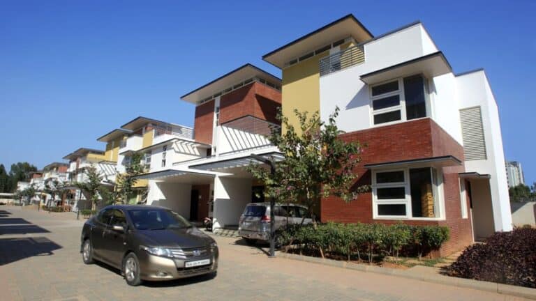 Vaishnavi Commune — photo 1