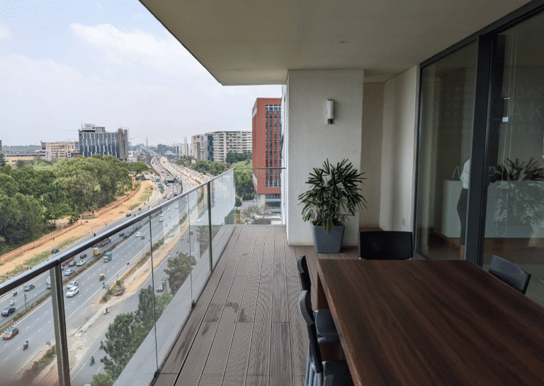 Embassy Lake Terraces — photo 4