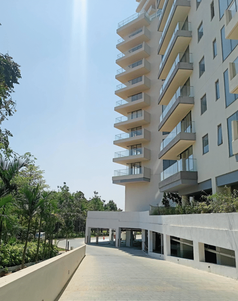 Embassy Lake Terraces — photo 6