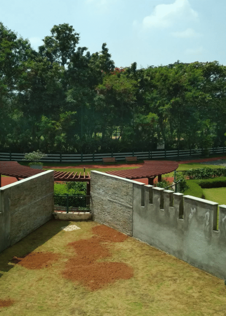 Embassy Grove — photo 6