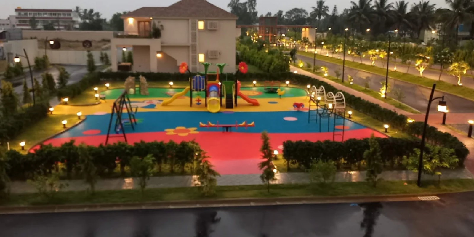 Beverly Woods Villas amenities 