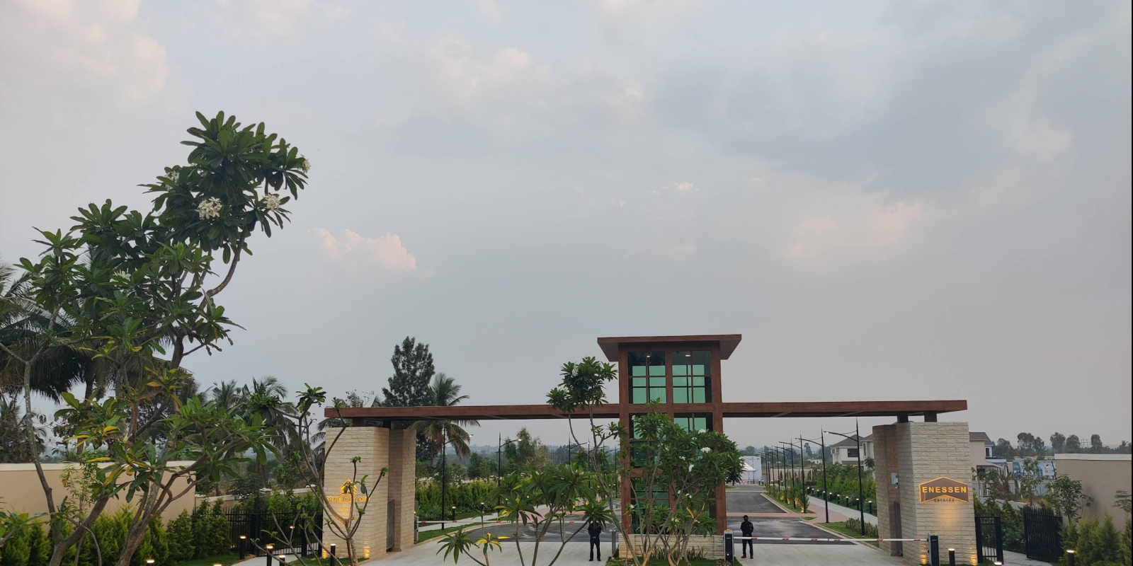 Beverly Woods Villas