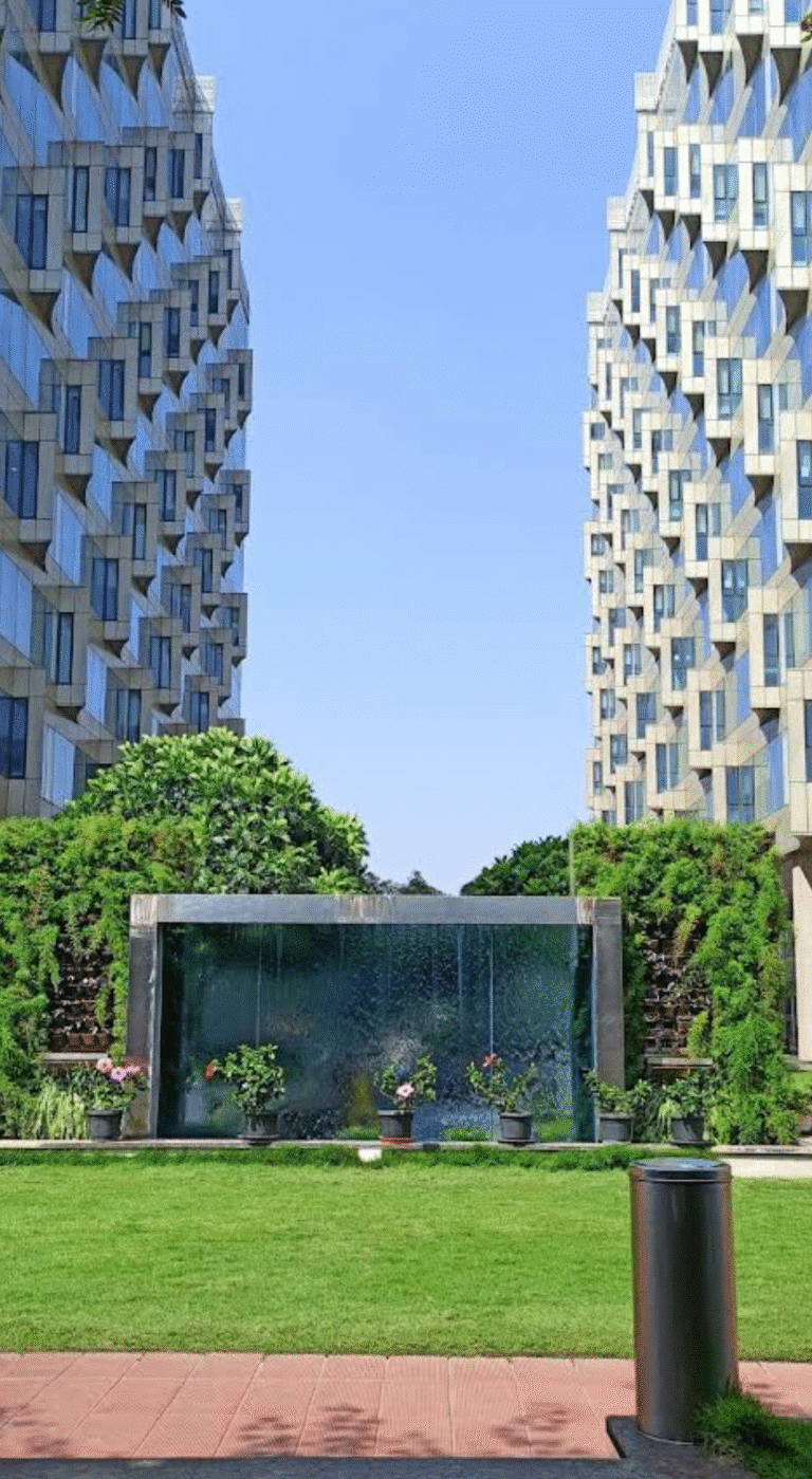 Karle Town Center Zenith — photo 3
