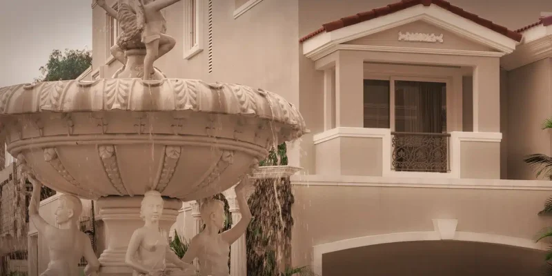 678982e5dc111c3a0bd84809_Greeko roman facade